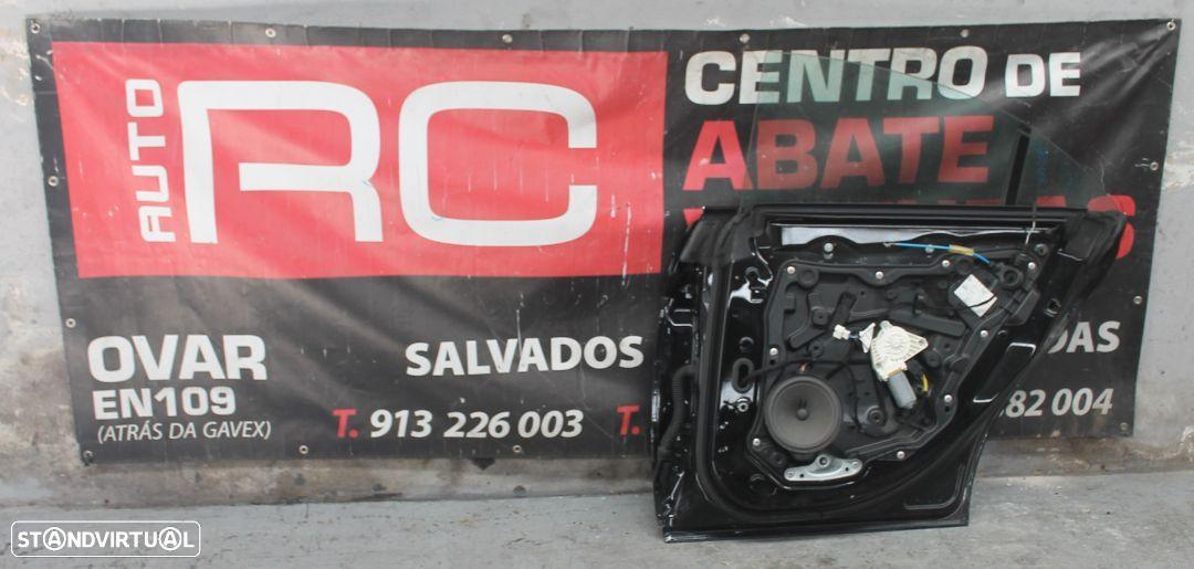 Porta de Trás do Lado Direito Mercedes CLA - 2