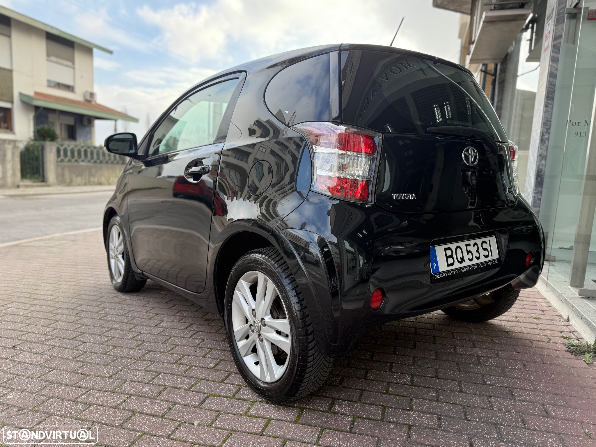 Toyota iQ 1.33 VVT-i 2 MultiDrive NAVI+Bluetooth - 20