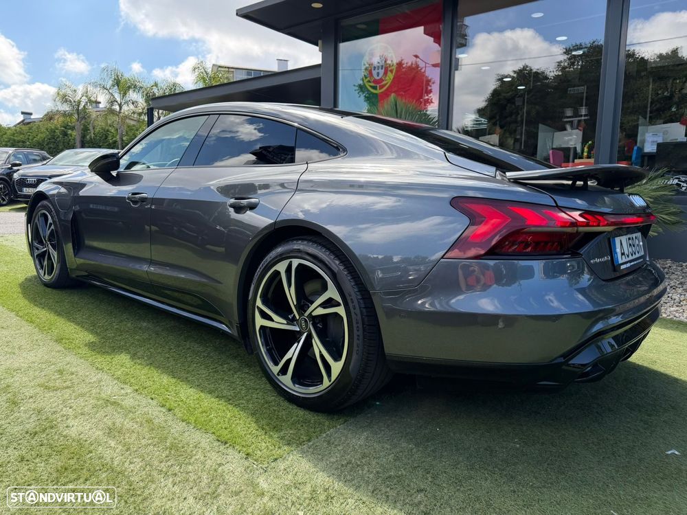 Audi e-tron GT quattro - 19