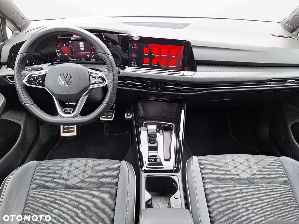 Volkswagen Golf - 11