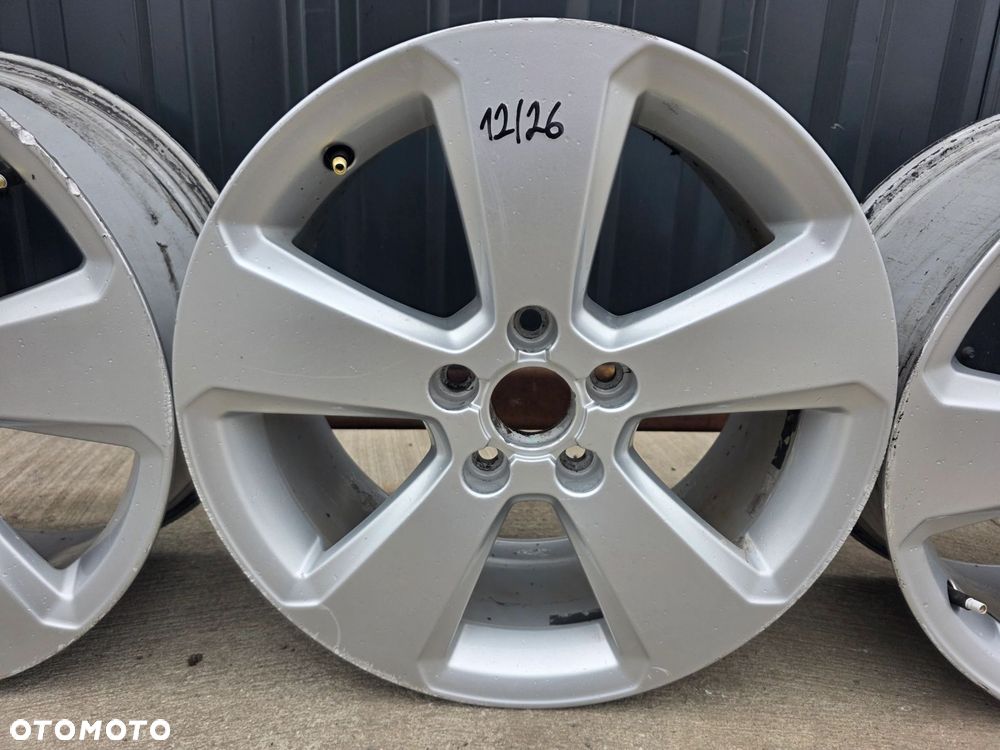 FELGA FELGI VW AUDI A3 A4 A6 ITP 7.5J R17 ET51 8V0601025BK 12/26 KOMPLET - 4
