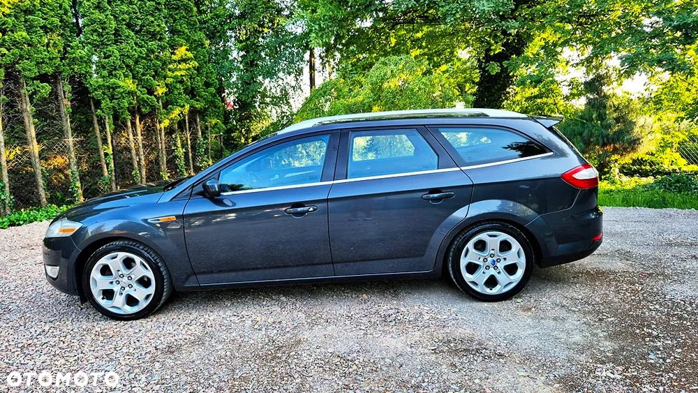 Ford Mondeo 2.0 Ghia X100 / X - 22