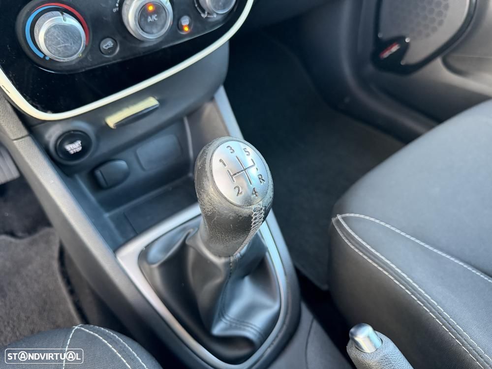 Renault Clio 0.9 TCe Limited Edition - 19