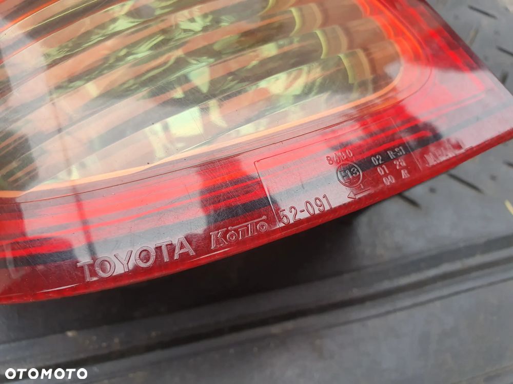 TOYOTA YARIS VERSO LIFT LAMPA LEWA TYŁ TYLNIA EUROPA + WTYCZKA INSTALACJA - 2