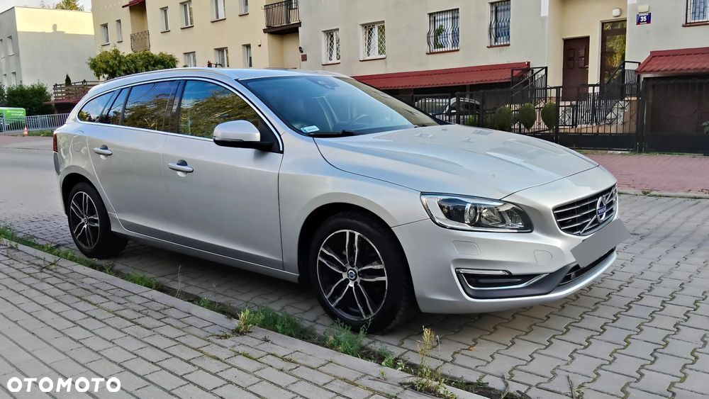 Volvo V60 D3 Drive-E Summum - 2