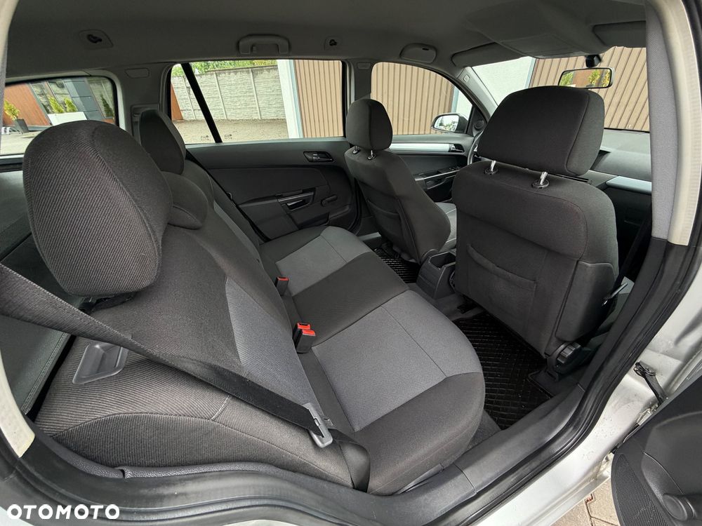Opel Astra - 23