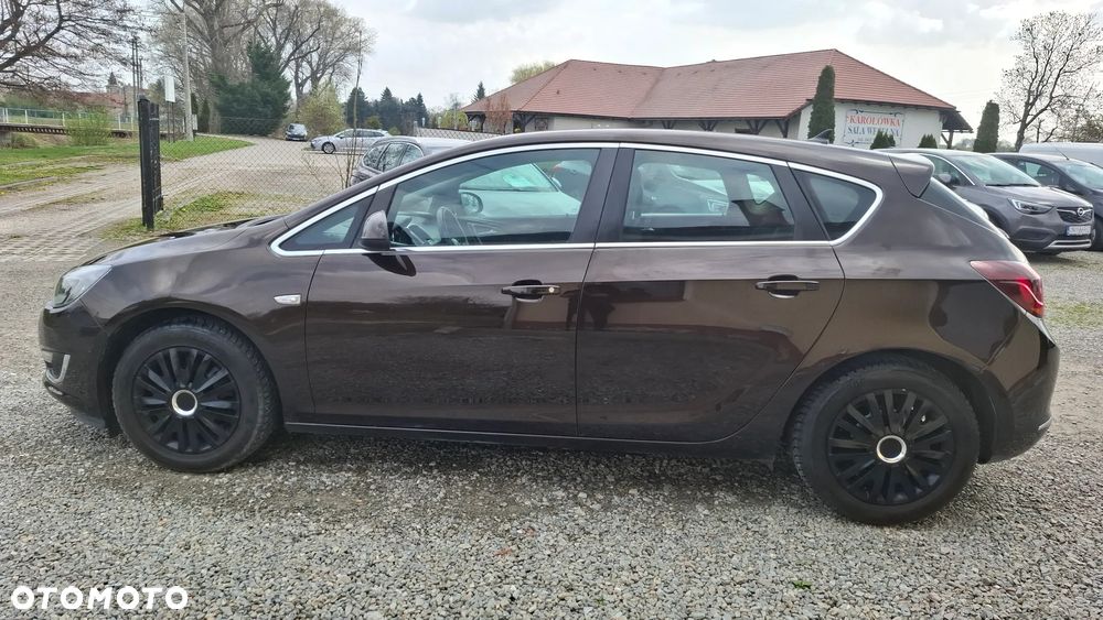 Opel Astra 1.4 T Cosmo S&S - 29