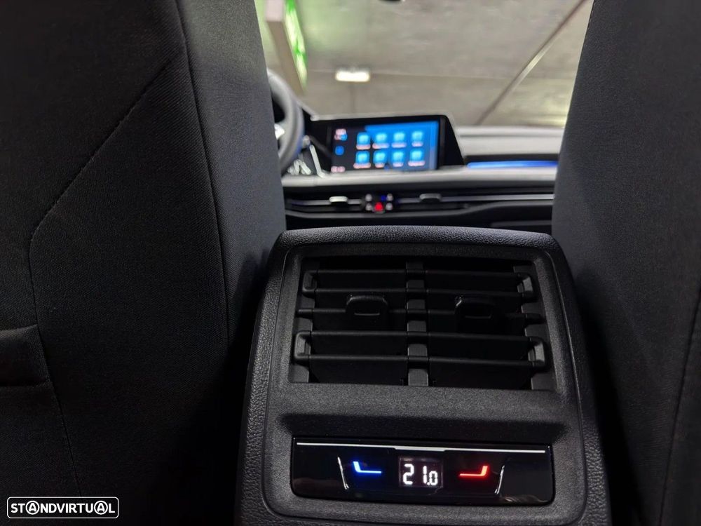 Volkswagen Golf 1.4 TSI e-Hybrid DSG — fotografia 5