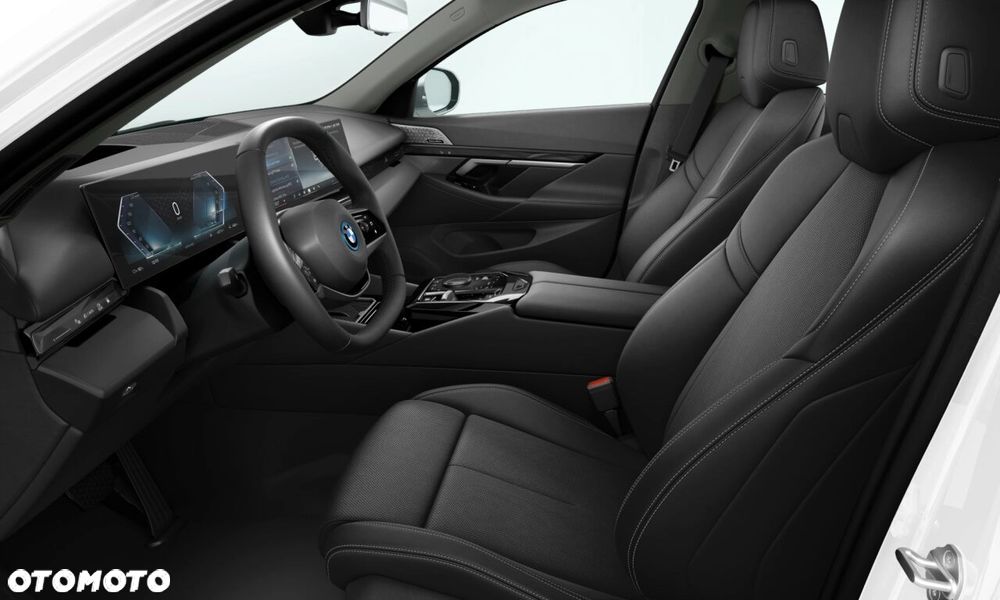 BMW i5 - 3