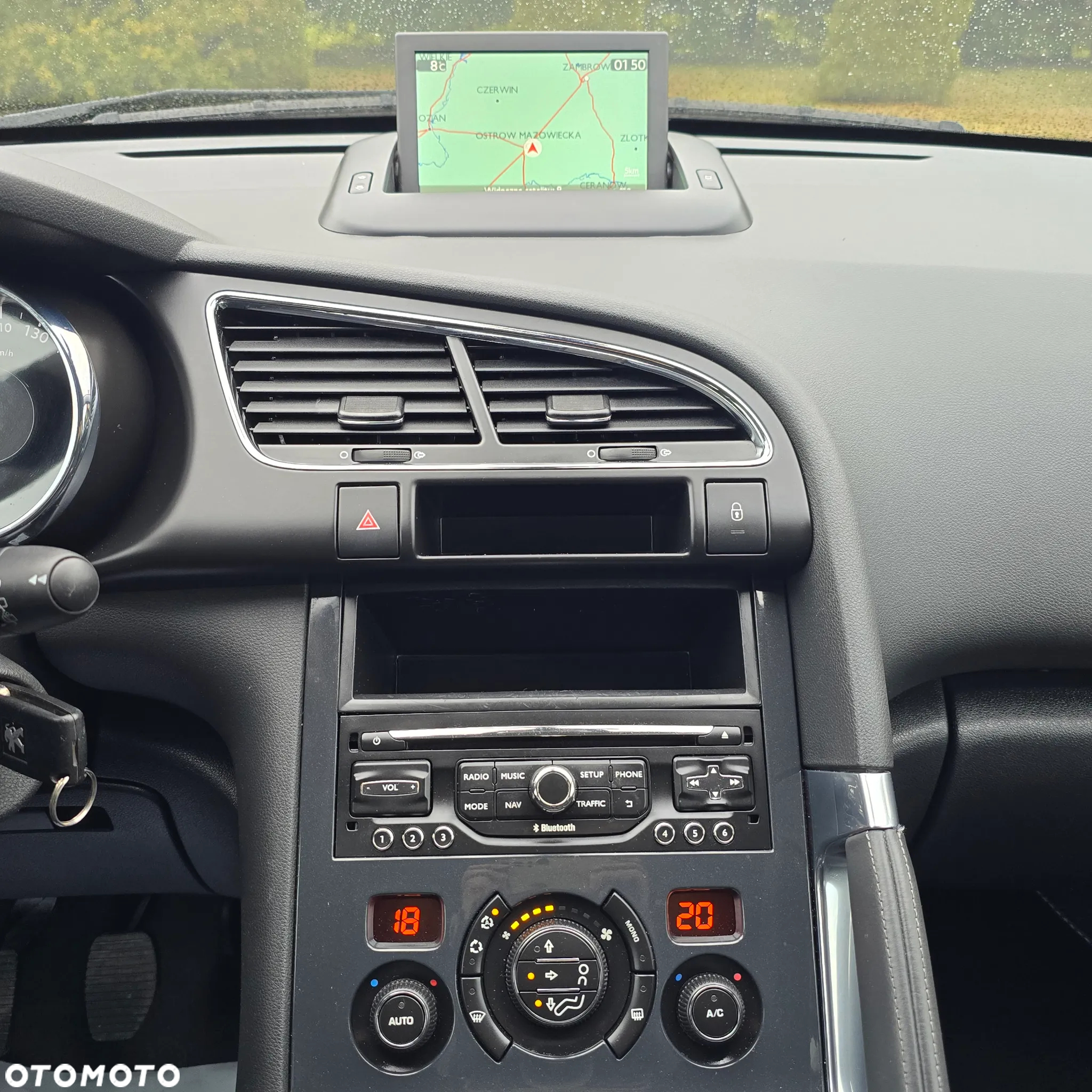 Peugeot 3008 120 VTi Premium - 36