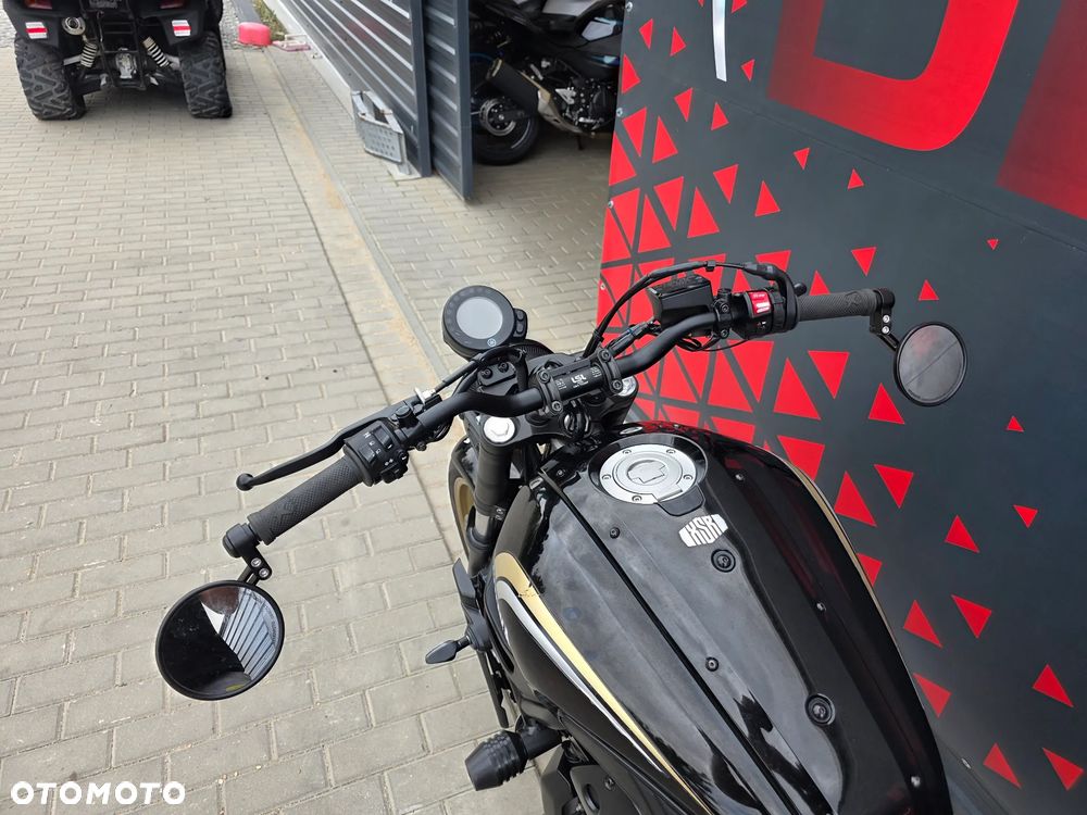 Yamaha XSR - 22