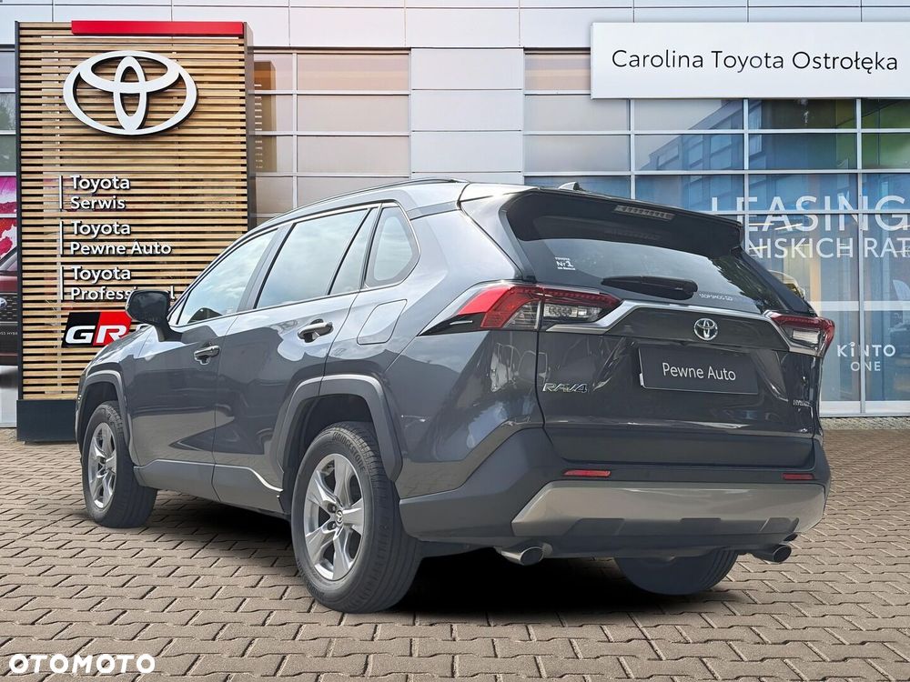 Toyota RAV4 - 7