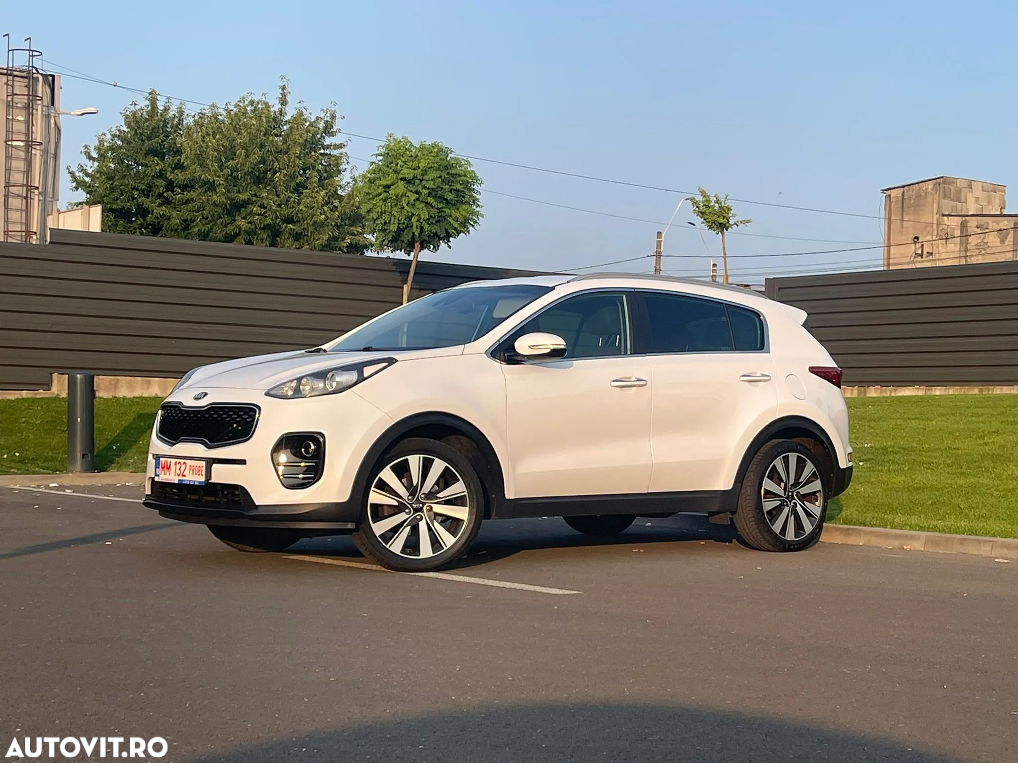 Kia Sportage 1.7 CRDI 2WD Dream-Team Edition - 28