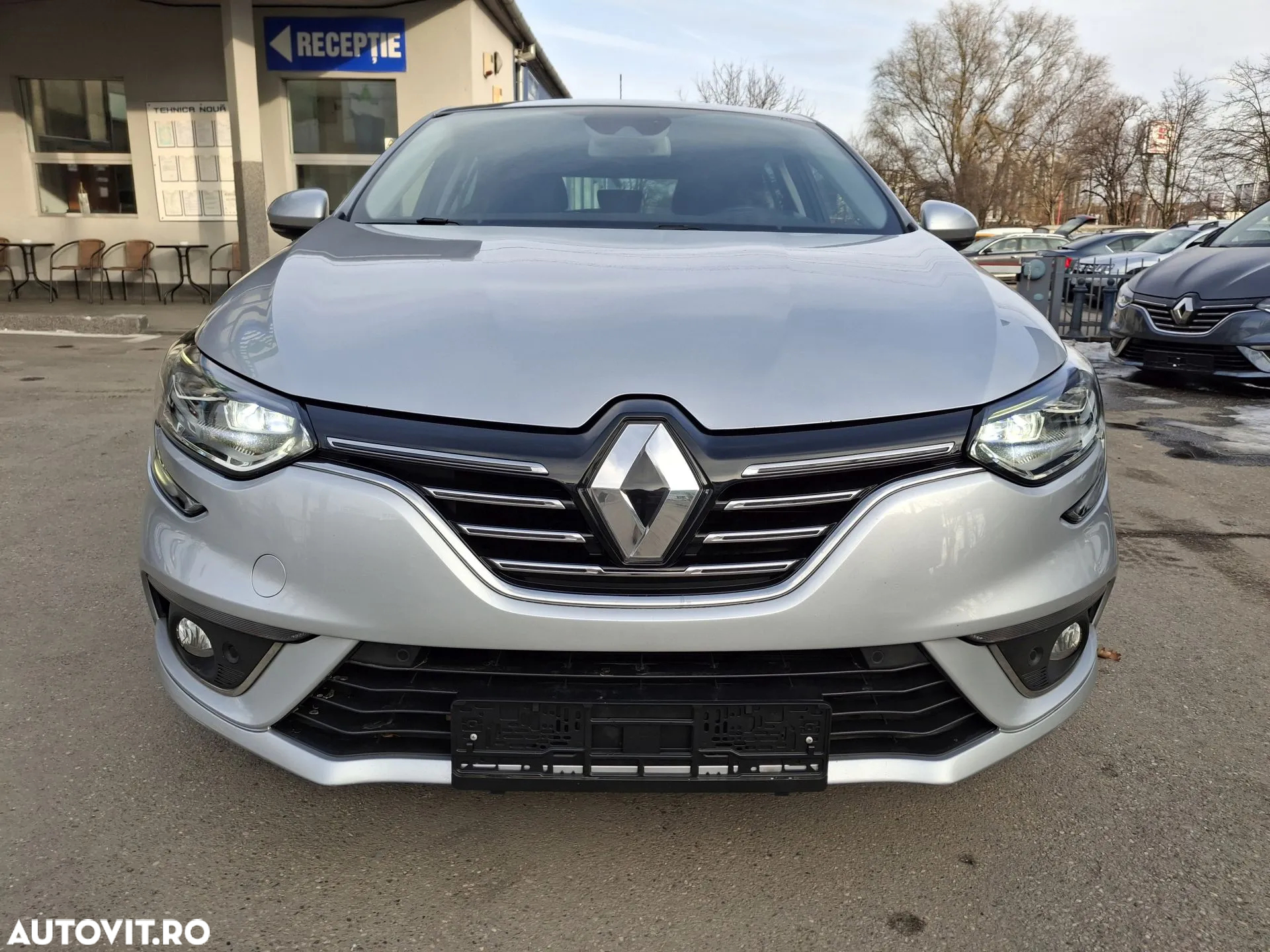Renault Megane TCe 140 GPF EDC INTENS - 2