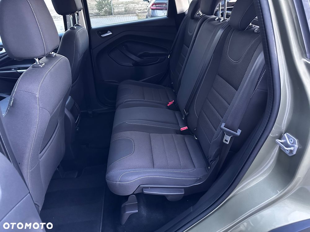 Ford Kuga - 30