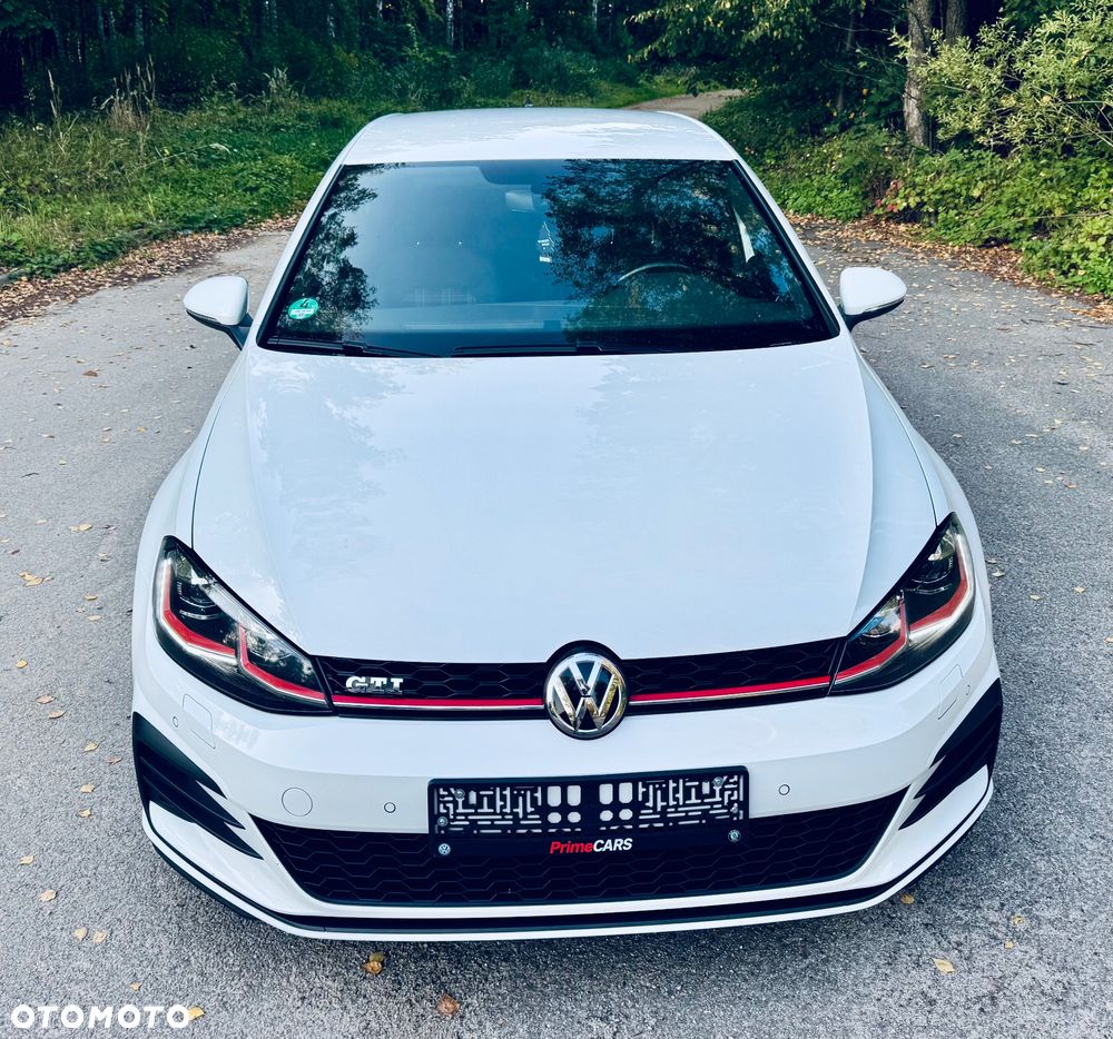 Volkswagen Golf GTI (BlueMotion Technology) - 10