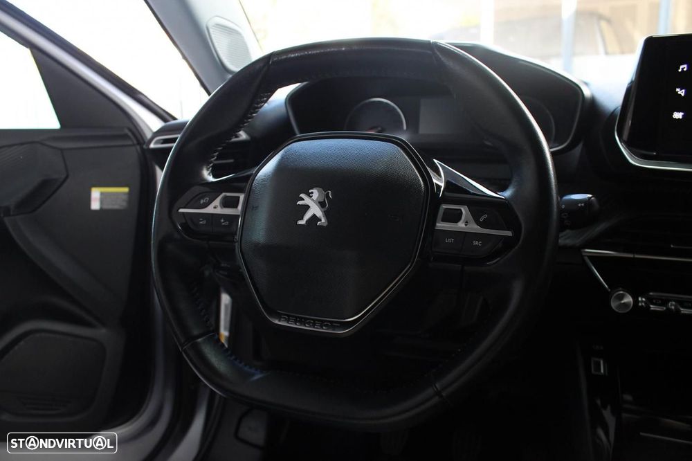 Peugeot 2008 PureTech 100 Allure - 17
