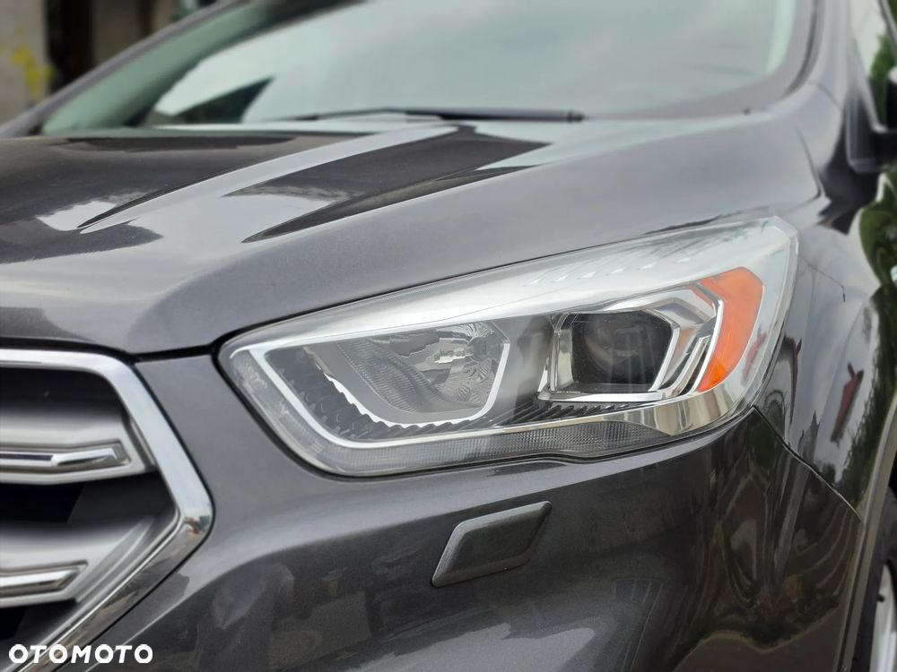 Ford Kuga - 3
