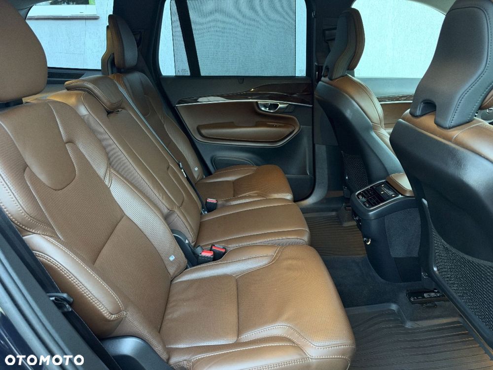 Volvo XC 90 - 24