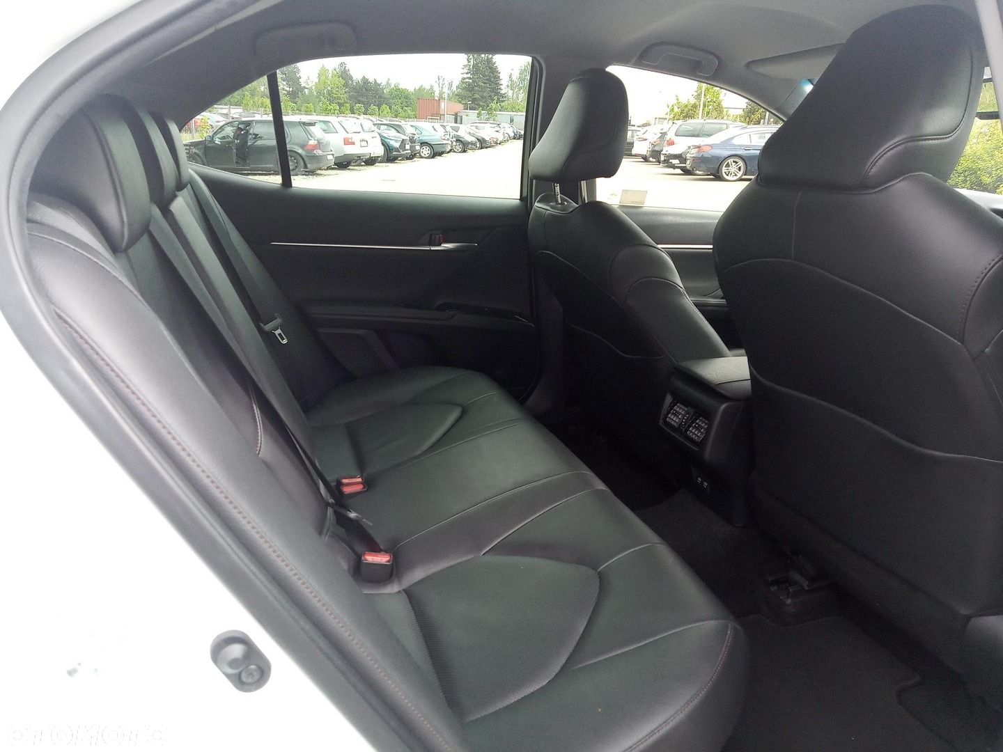 Toyota Camry - 9