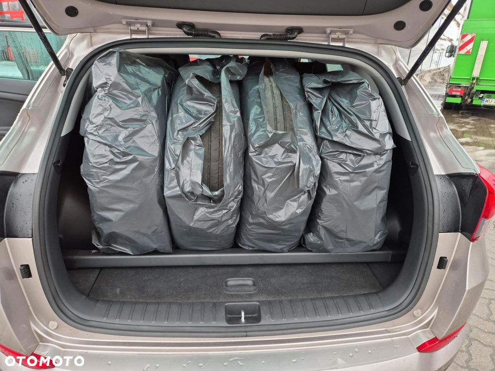 Hyundai Tucson 1.7 CRDI BlueDrive Comfort 2WD - 18