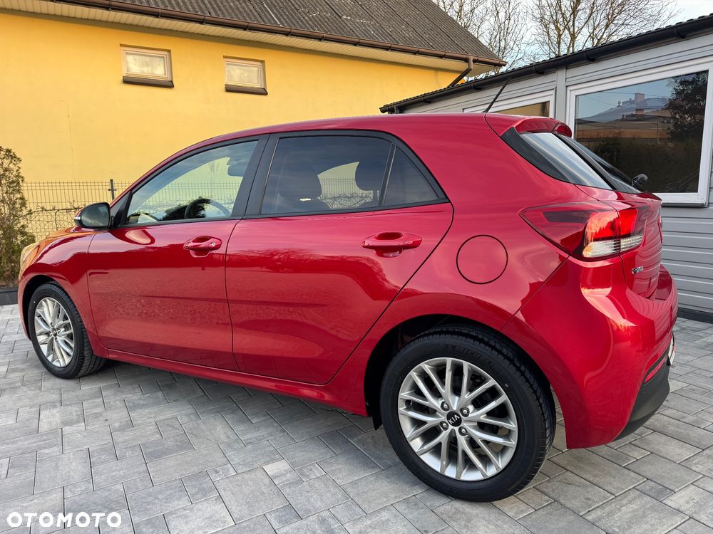 Kia Rio 1.2 Dream Team Edition - 11