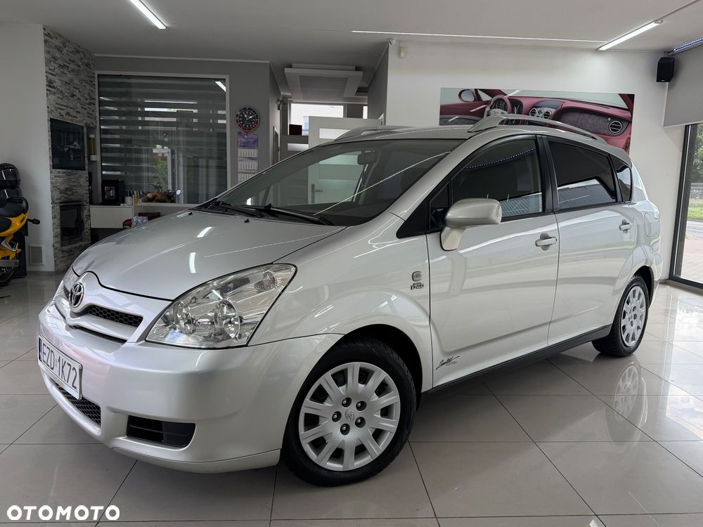Toyota Corolla Verso 2.0 D-4D Prestige - 26