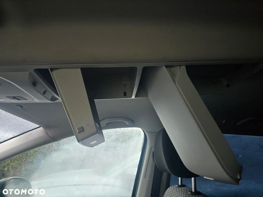 Volkswagen Sharan 2.0 TDI Comfortline DSG - 15