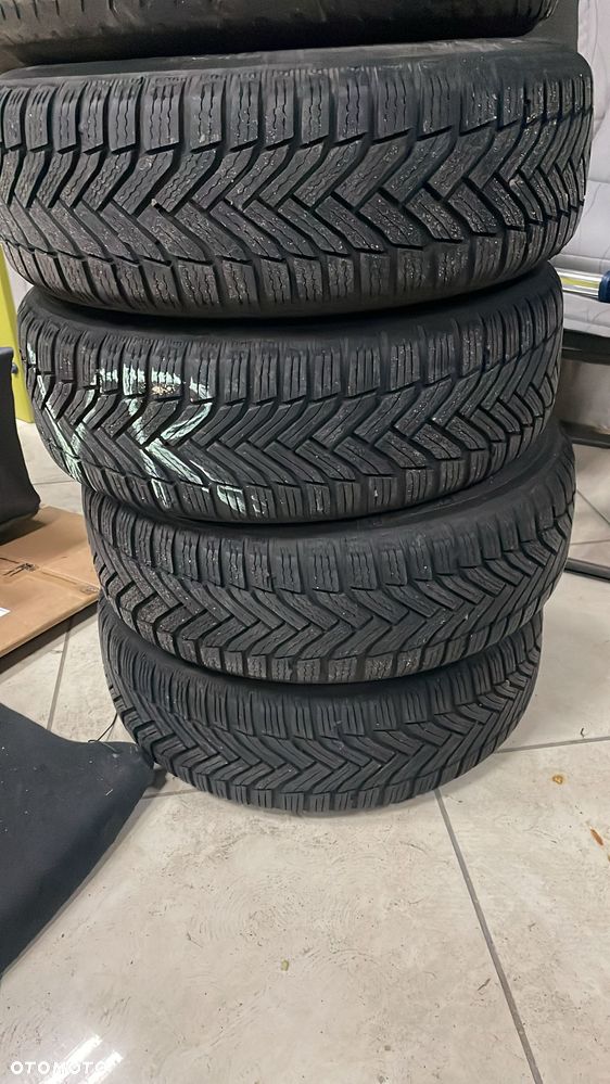 Citroën C4 HDi 110 Exclusive - 37