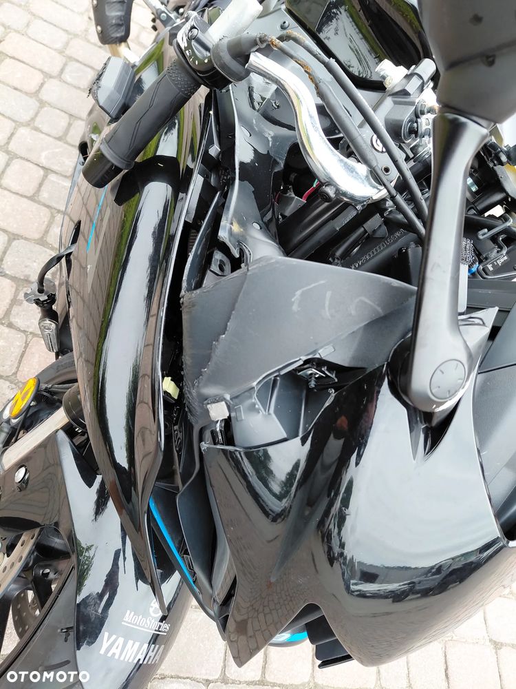 Yamaha R7 - 18