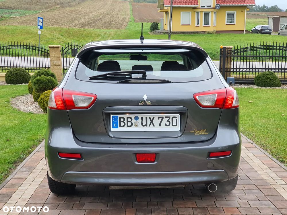 Mitsubishi Lancer 1.8 Invite - 8