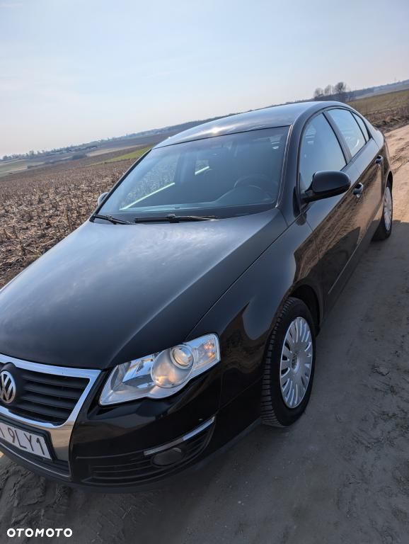 Volkswagen Passat - 14