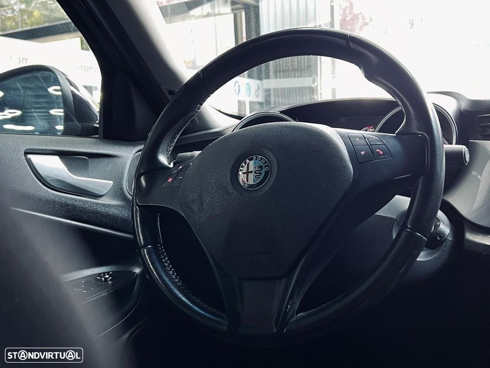 Alfa Romeo Giulietta 1.6 JTDM Distinctive - 22