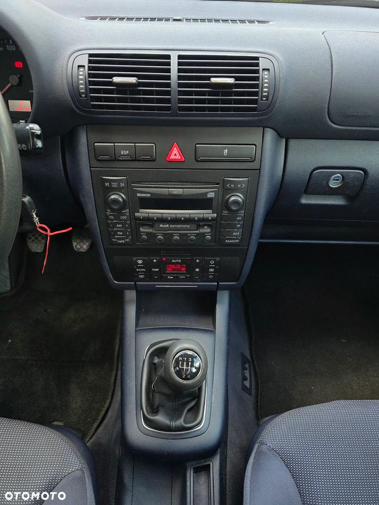 Audi A3 Sportback 1.6 Attraction - 12