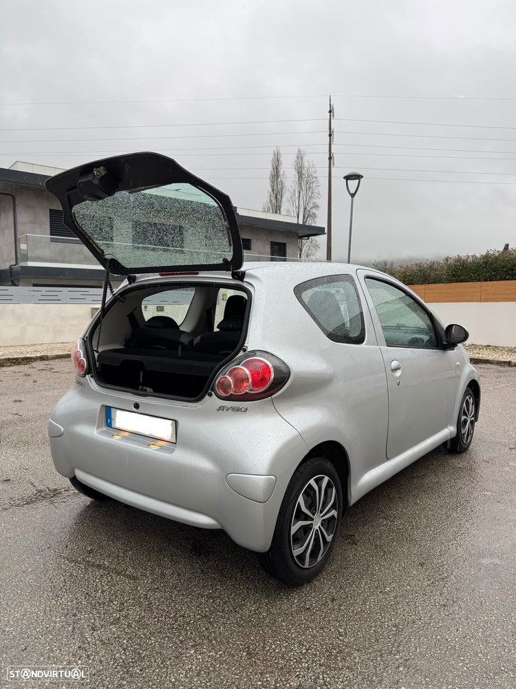 Toyota Aygo 1.0 + AC+VSC - 19