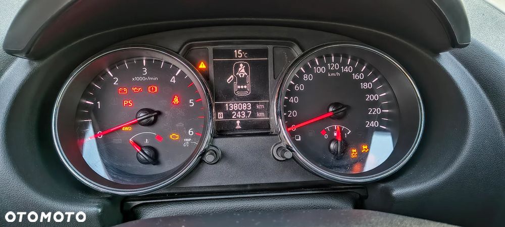 Nissan Qashqai+2 2.0 dCi DPF 4x4 tekna - 15