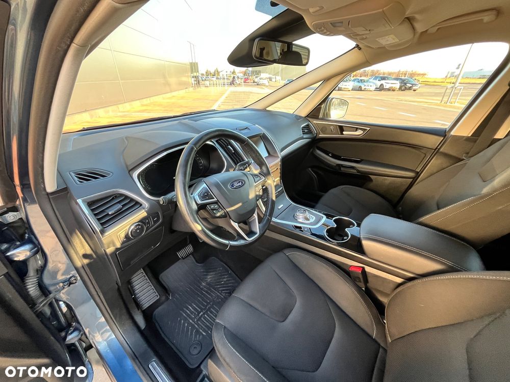 Ford S-Max 2.0 TDCi Titanium PowerShift - 7