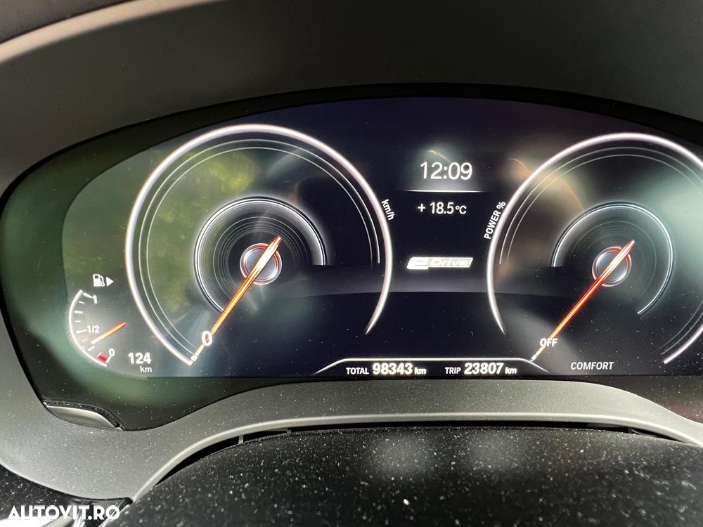 BMW Seria 5 - 16