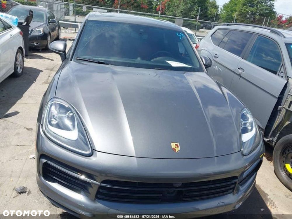 Porsche Cayenne - 8