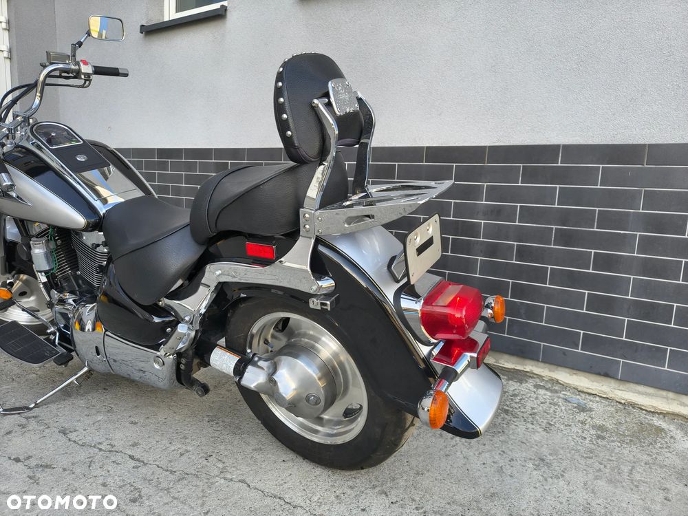 Suzuki Intruder - 4