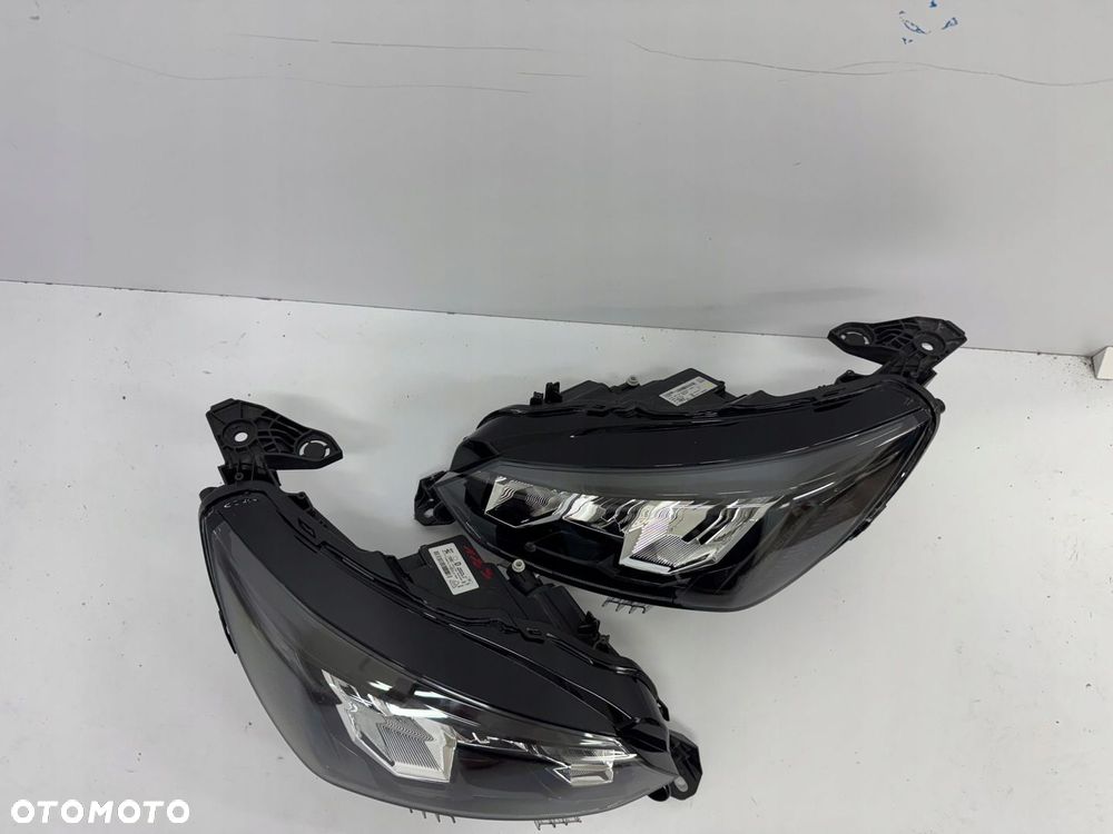LAMPY PRZEDNIE PRZÓD PEUGEOT 208 II LED MIDLED - 2