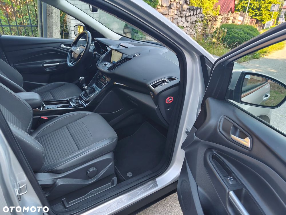 Ford Kuga 2.0 TDCi 4x4 Titanium - 5
