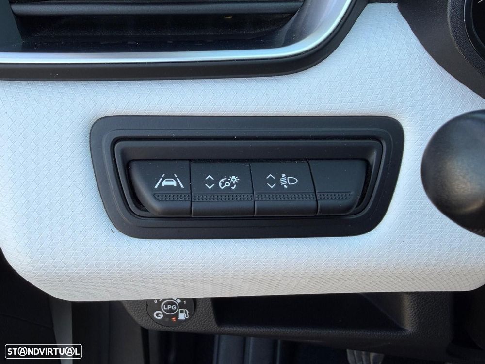 Renault Clio 1.0 TCe Evolution Bi-Fuel - 19