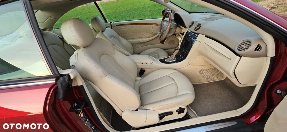 Mercedes-Benz CLK - 17