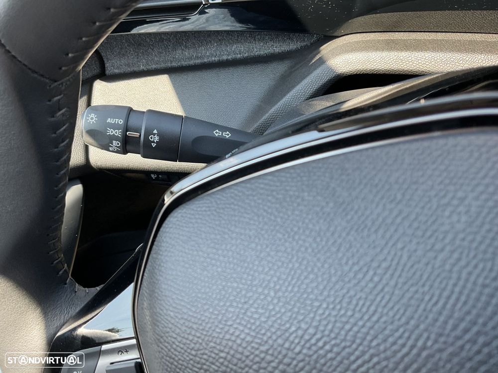 Peugeot 408 1.2 PureTech Allure EAT8 - 25