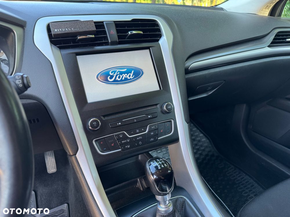 Ford Mondeo - 8
