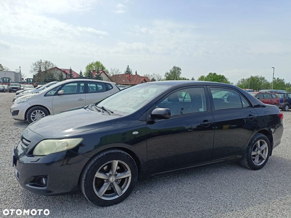 Toyota Corolla - 1