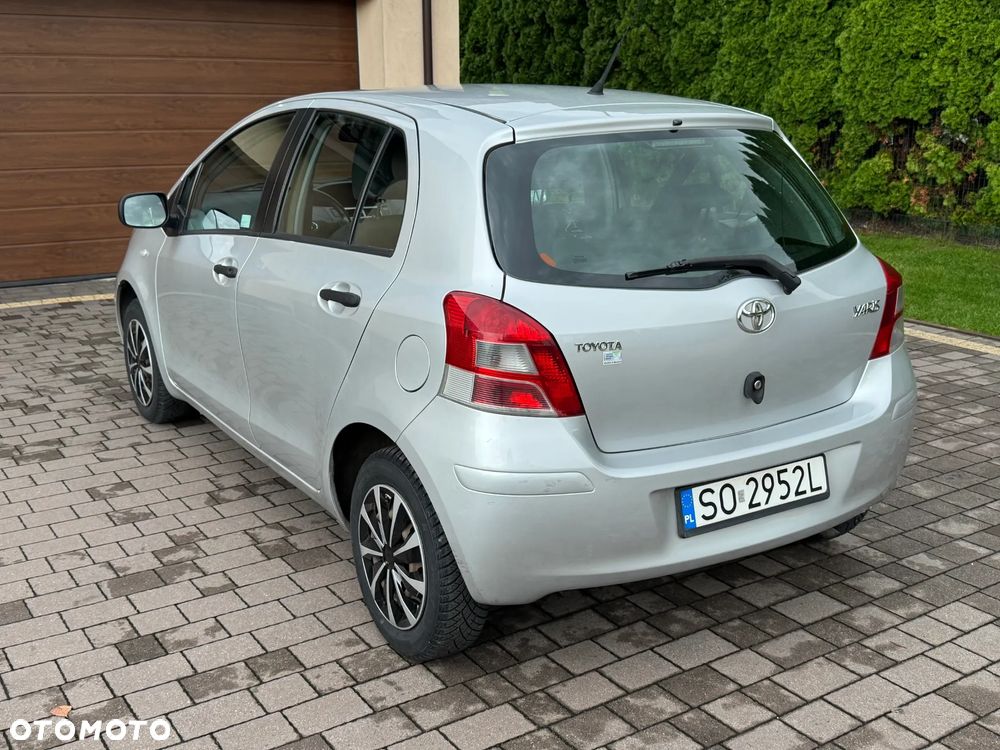 Toyota Yaris - 5