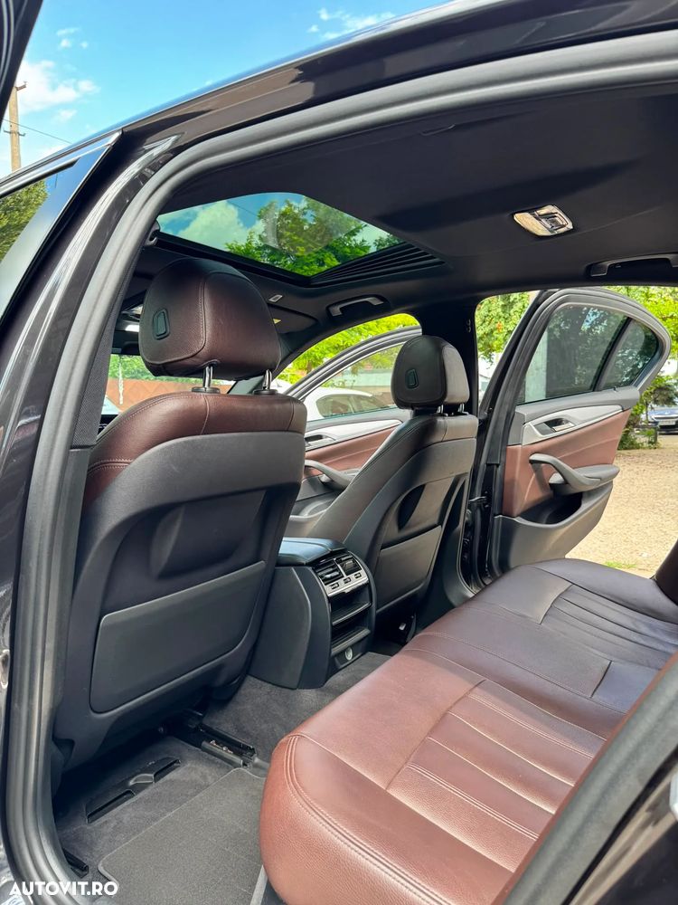 BMW Seria 5 540i AT - 15