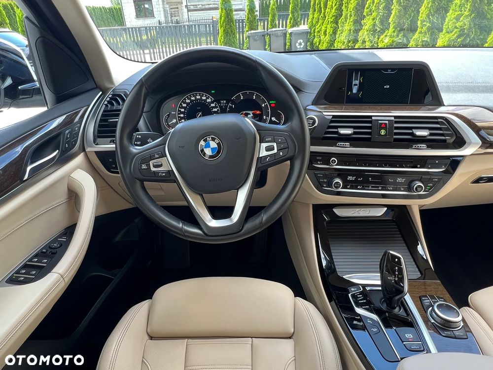 BMW X3 xDrive20d Luxury Line - 10